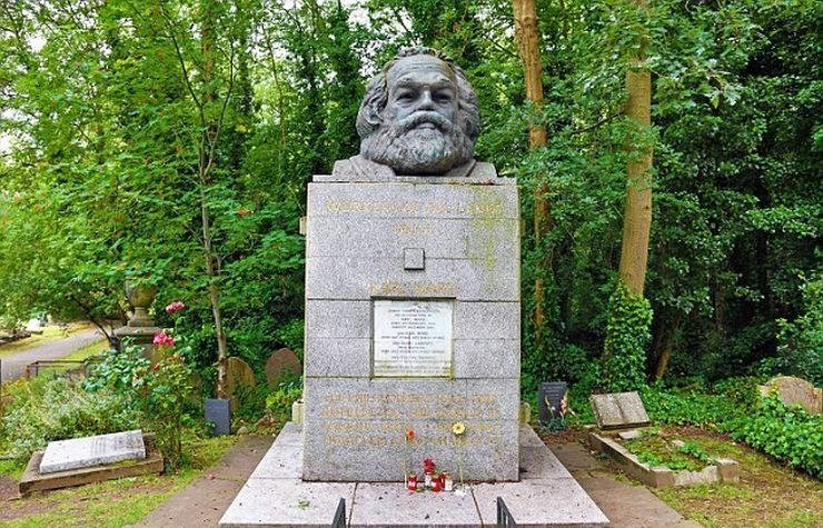 Βεβηλώθηκε ο τάφος του Καρλ Μαρξ στο Λονδίνο | Sofokleousin.gr