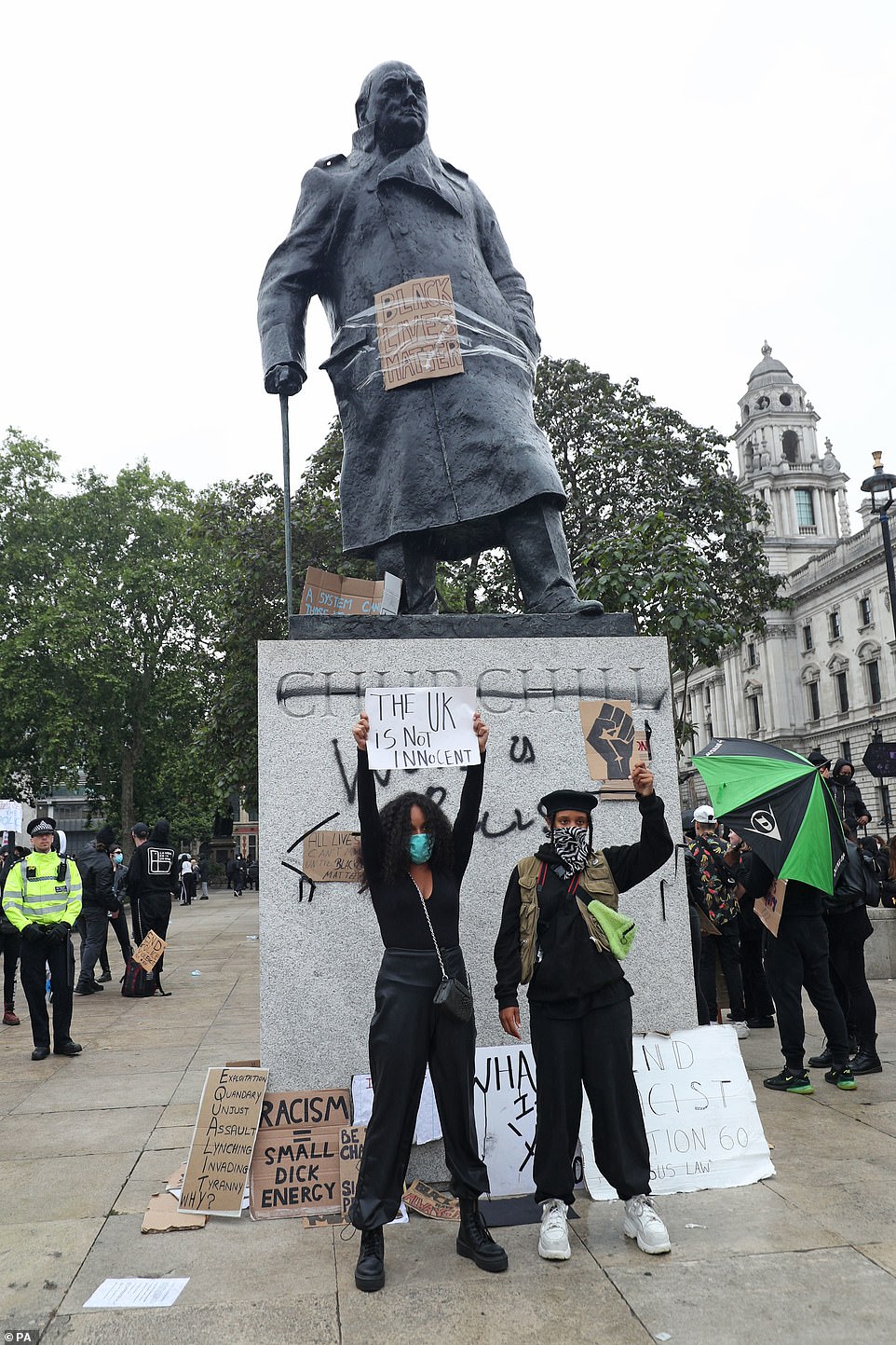 Black Lives Matter protestor says he vandalised Churchill statue | Daily  Mail Online