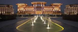 Ξενάγηση στο "Λευκό Παλάτι" του Ερντογάν - HANIA.news